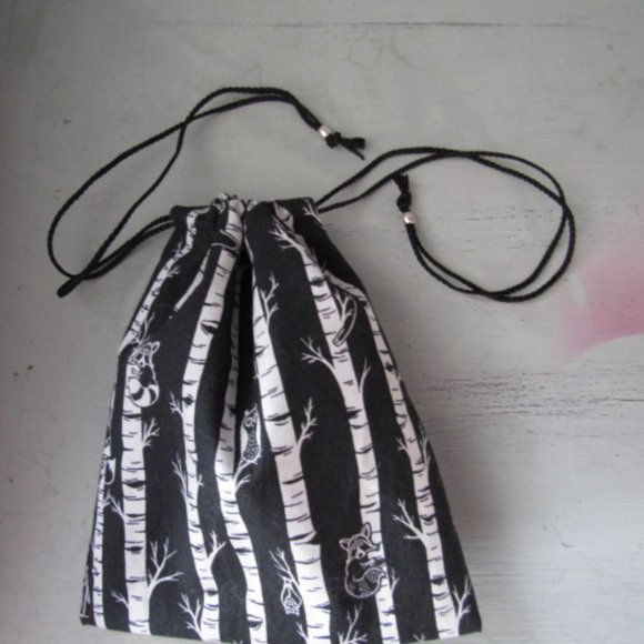 Glow in the Dark Forest Tarot Gemstone Rune Pouch Bag - Picture 5 of 10